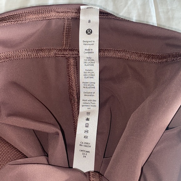 Buttery Feel SZ 8 Cargo SHR Hiking Short 8” - Picture 6 of 6